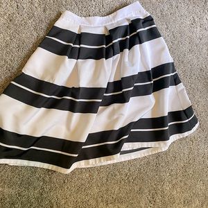 Classic Pleated skirt with slip attached
